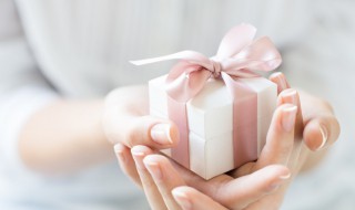 送女性朋友礼物排行榜 送女生礼物排行榜