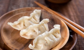 煮粽子的水可以煮饺子吗（煮粽子的水可以煮饺子吗）