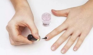 干了的指甲油怎么洗掉小窍门 干了的指甲油怎么洗掉小窍门呢