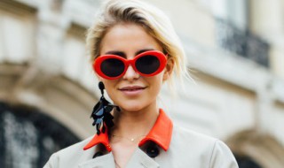 墨镜如何清洗（墨镜如何清洗可以不模糊）