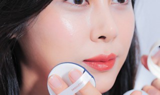 海绵粉扑如何清洗（海绵粉扑清洗液可以洗衣服吗）