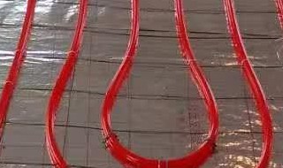 如何自己清洗地热 如何自己清洗地热视频教学