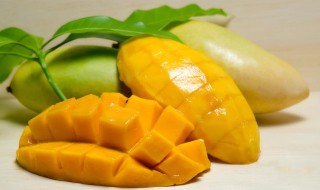 青芒果怎么催熟变黄 青芒果怎么催熟变黄用水洗吗