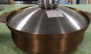 为啥不锈钢锅一烧就变黄了（不锈钢锅一烧水就变黄）