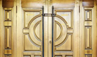 开关门咯吱响滴什么油 开关门咯吱响滴什么油擦脸油可以吗