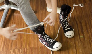 pvc鞋底是什么材质 pvc鞋底是什么材质,防滑吗