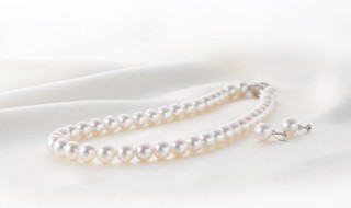 如何清洗珍珠项链（怎样清洗珍珠项链）