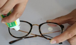 眼镜片如何清洗