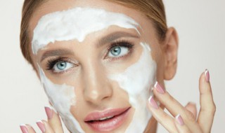 怎么解决毛孔粗大（怎么去黑头和收缩毛孔）