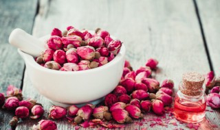 玫瑰花茶可以放冰箱吗 玫瑰花茶可以放冰箱吗冬天