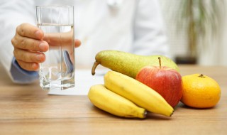 水杯招蚂蚁是怎么回事 水杯为什么招蚂蚁