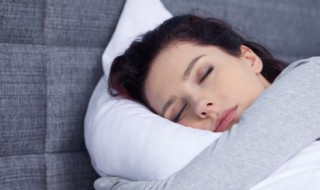梦见有人主动给我算命是什么寓意（梦见有人主动给我算命是什么寓意呢）
