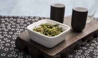 怎么把茶垢清洗干净（如何洗去茶垢）