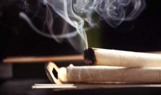 艾灸完可以洗澡吗（艾灸完可以洗澡吗?）