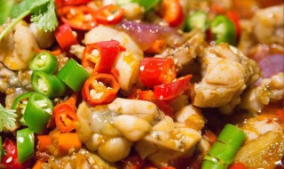 牛蛙和田鸡是一样的吗