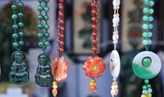 玛瑙是玉吗 玛瑙是玉吗玛瑙手镯