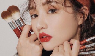 眼线画与没画的区别（画了眼线和没画眼线的区别）