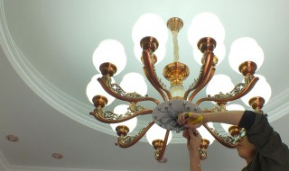 如何安装吊灯（阳光房如何安装吊灯）