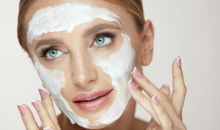 洗面奶能将脸洗干净吗 用洗面奶直接洗脸洗的干净吗