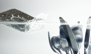 洗菜刀的方法 用盐水清洗菜刀