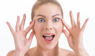 遮盖法令纹的方法（遮盖法令纹的方法有几种）