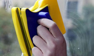 简单的擦玻璃方法（简单的擦玻璃方法图片）