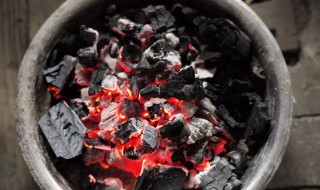 如何烧炭 如何烧炭生火