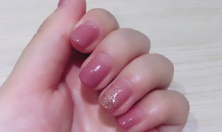 指甲胶弄衣服上怎么洗掉小窍门 衣服上的指甲胶怎么去掉