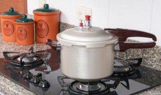 压力锅的使用方法及注意事项（压力锅的使用方法及注意事项视频）