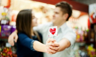 女朋友烦躁安慰语言 女生说很烦高情商回答