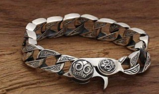 纯银变黑怎么洗白 纯银变黑怎么洗白了