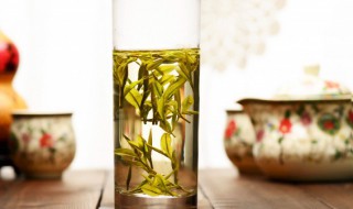 男人送杯子给女人好吗 男人送杯子给女人好吗