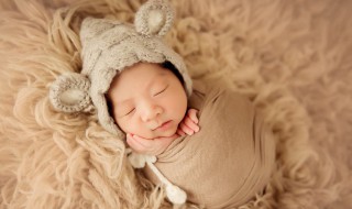 婴儿转奶粉的正确步骤（婴儿转奶粉的注意事项）