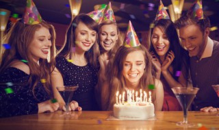 生日蛋糕上的字创意 生日蛋糕上的字创意男士