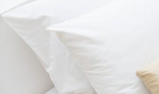 床上可以放多余的枕头吗 床上不能放多余的枕头是迷信