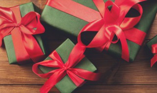 送女朋友什么礼物比较有意义 第一次送女朋友礼物送什么比较好