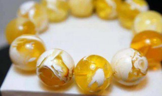 蜜蜡有什么功效 蜜蜡有什么功效和作用有手串