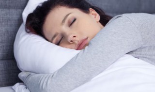 梦见骑自行车带人（梦见骑自行车带人摔倒是什么意思）