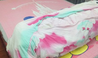 套被单最简单的方法（如何套被单?）