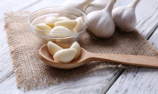 家庭保存大蒜用什么方法 家庭怎样保存大蒜