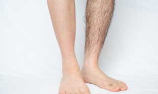 女人的腿毛特别旺是什么原因 女人腿毛旺盛在相学上说明什么