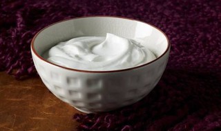 酸奶能做面膜吗 酸奶能做面膜吗,会堵塞毛孔吗