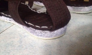 布鞋有霉斑怎么处理 布鞋有霉斑怎么处理干净