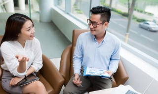 如果一个人怠慢你该如何做（如果一个人怠慢你该如何做到）