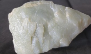 玉石原石鉴定方法（玉石原石鉴定方法图解）