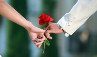 情人节送什么礼物给女朋友 情人节送什么礼物给女朋友有意义
