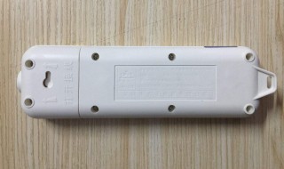 接线板上的插孔为什么没有一孔的 电线板上为什么没有一孔