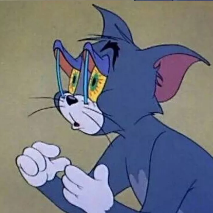 猫和老鼠情侣图:求猫和老鼠的情侣头像,做好是黑白那种