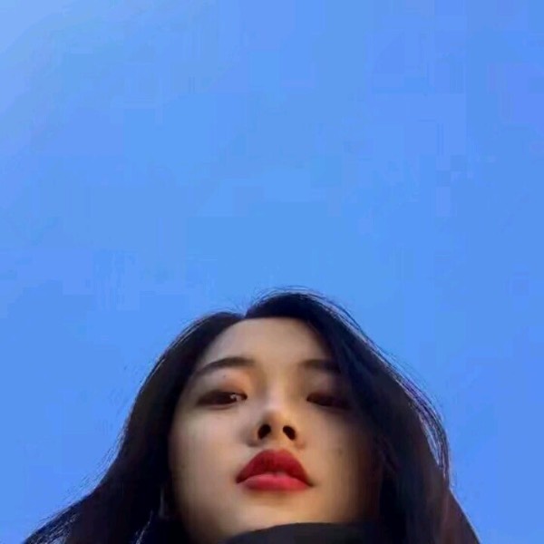 情侣头像天空背景，以天空为背景的情侣头像