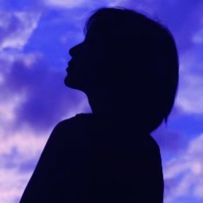 男生和男生的情侣头像，求一张男生的和这张做
